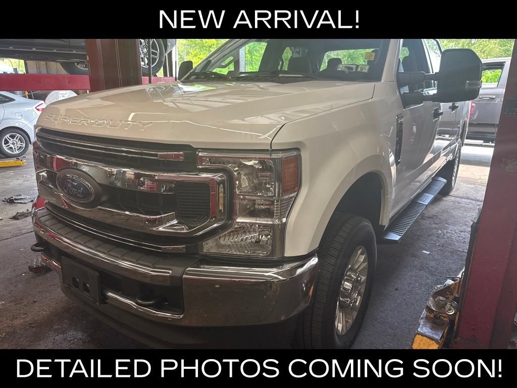 Certified 2022 Ford F250 XLT w/ Snow Plow Prep Package AWD/4WD image 2