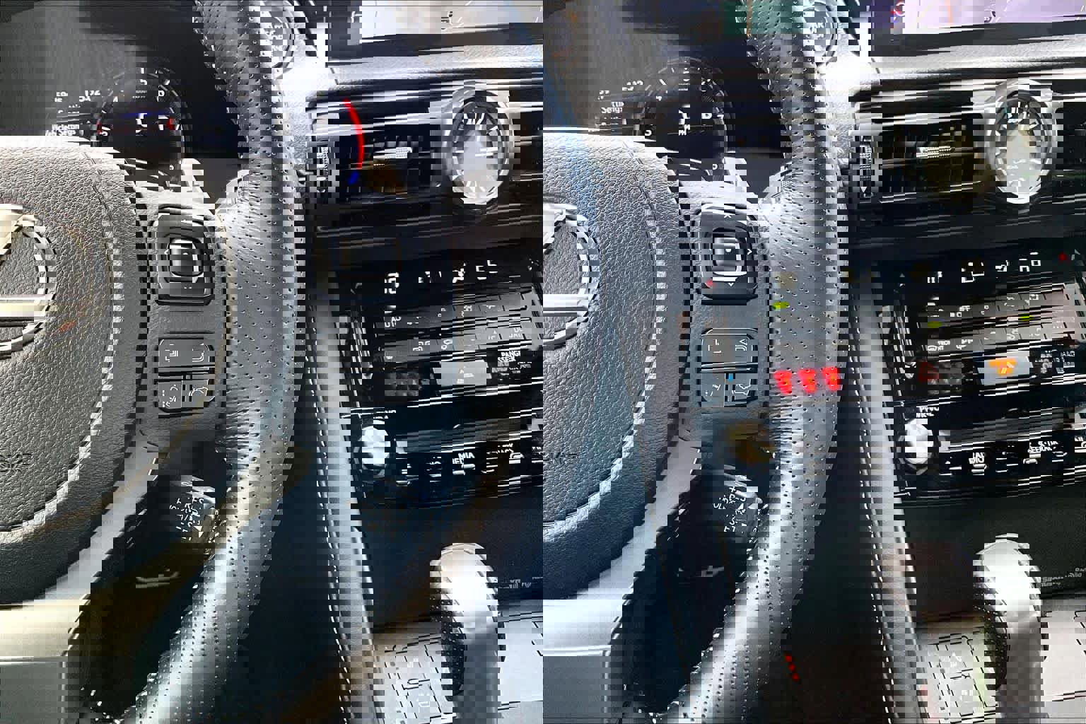 Used 2023 Lexus IS 350 F Sport image 25