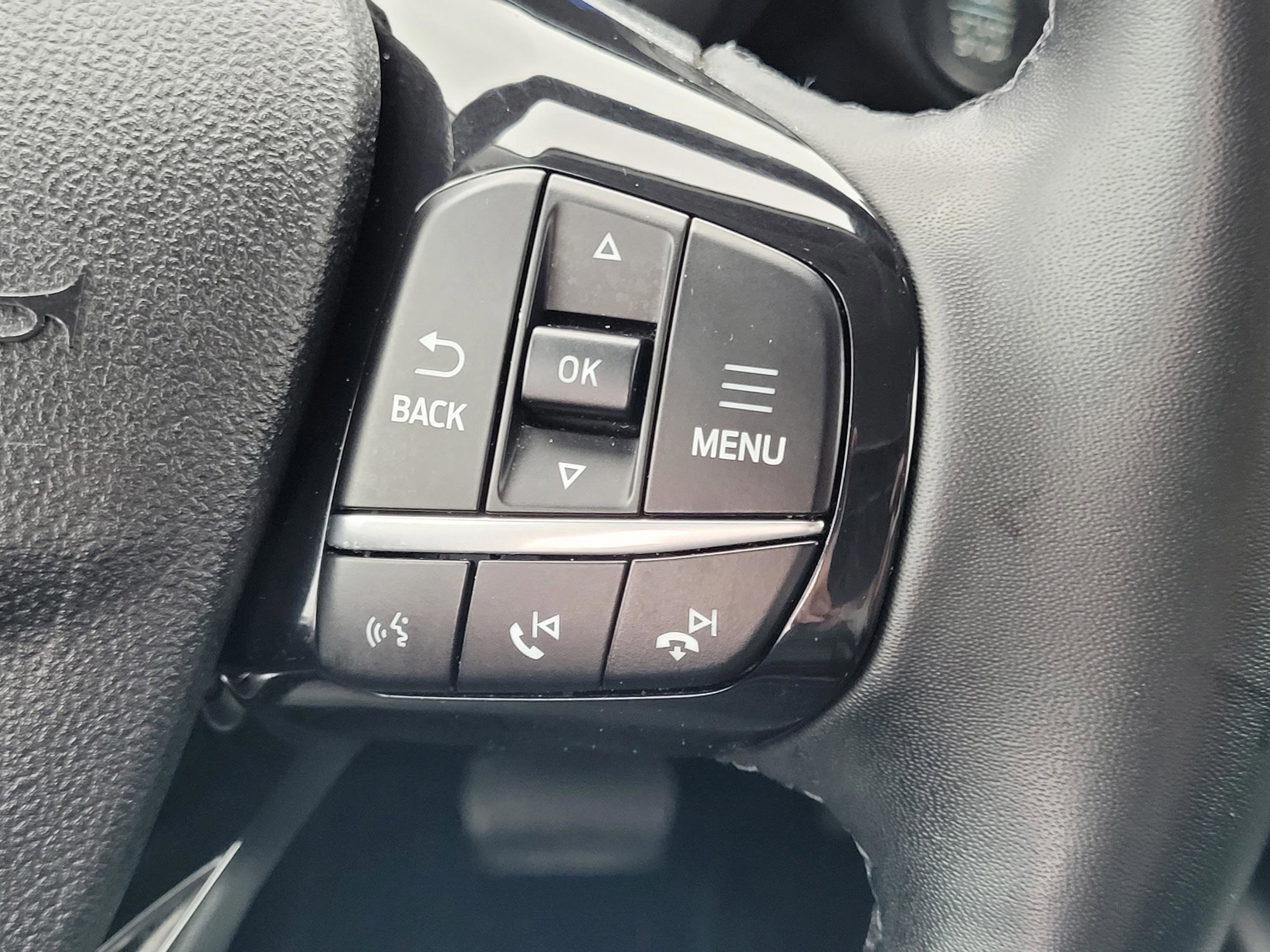 Certified 2022 Ford Escape SEL w/ Technology Package AWD/4WD image 15