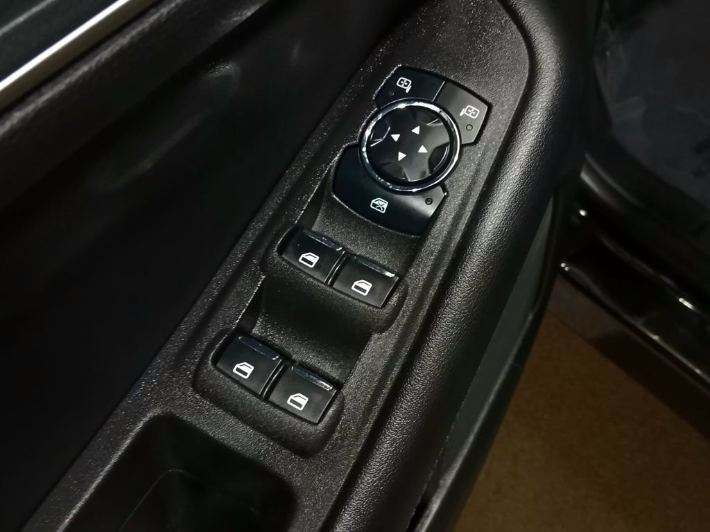 Certified 2023 Ford Edge SEL image 18