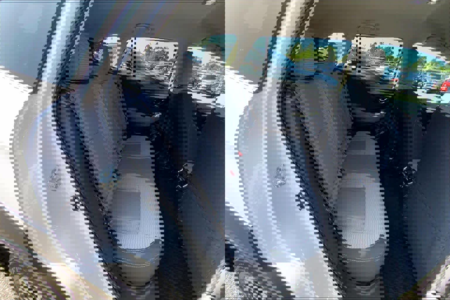 Used 2024 Subaru Outback Premium AWD/4WD image 19