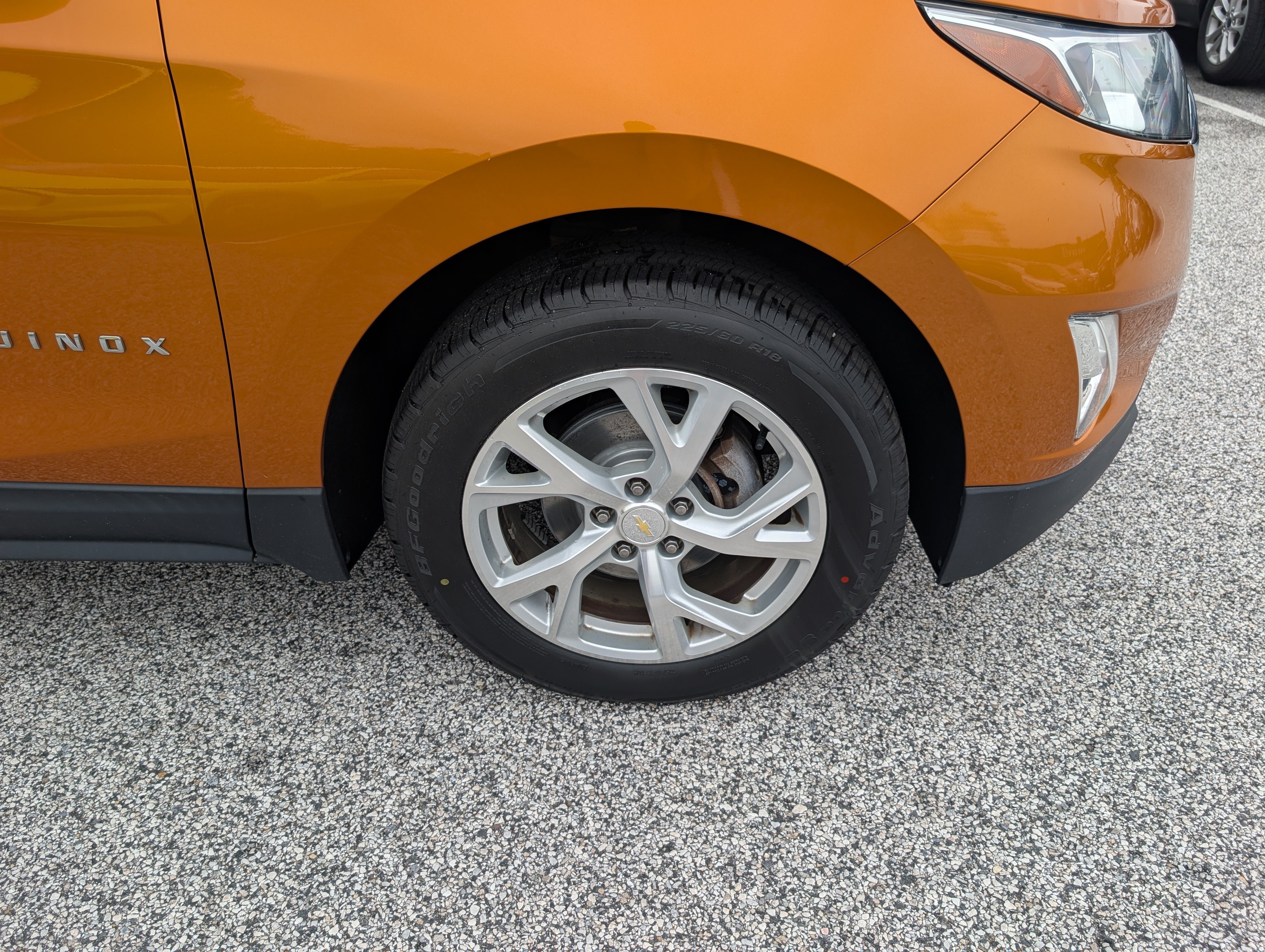 Used 2018 Chevrolet Equinox Premier AWD/4WD image 11
