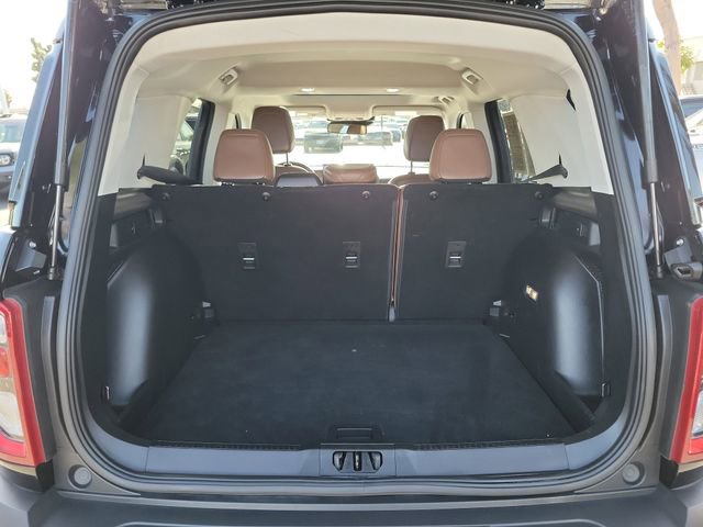 Certified 2025 Ford Bronco Sport Outer Banks w/ Outer Banks Tech Package+ AWD/4WD image 24