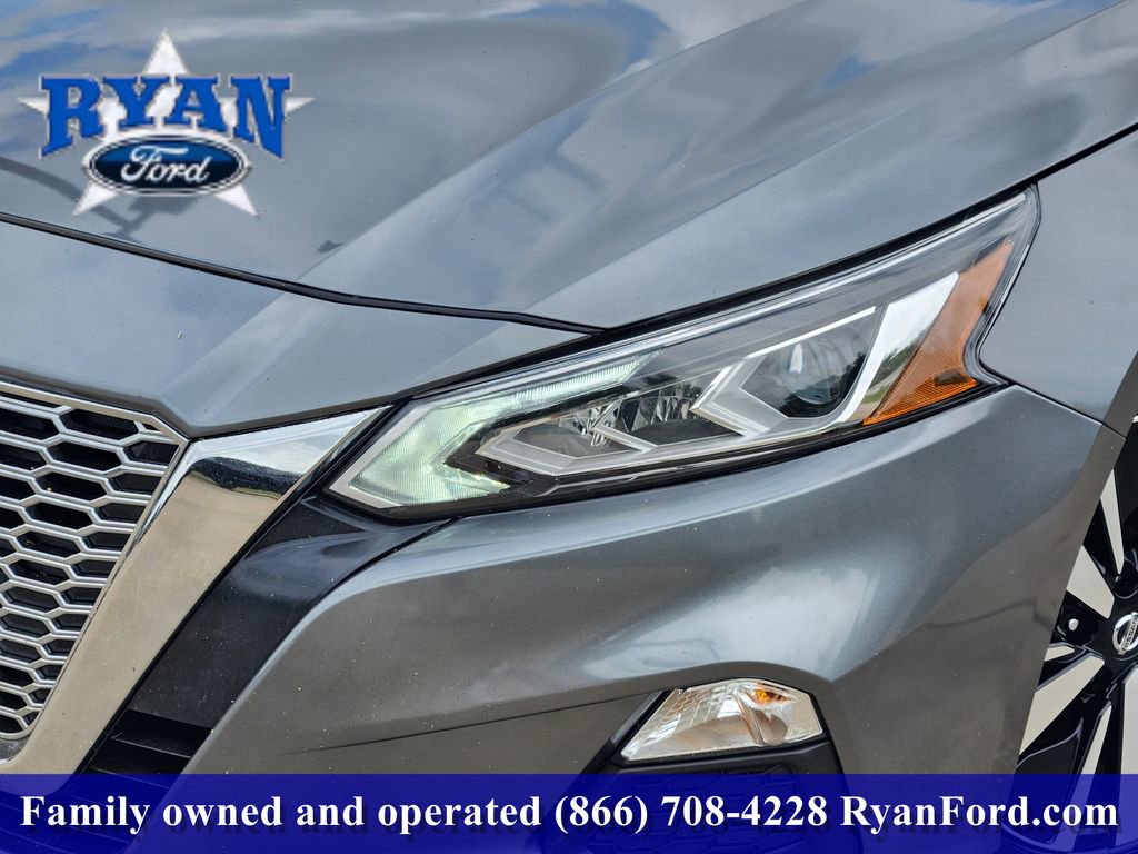 Used 2022 Nissan Altima 2.5 SV w/ SV Premium Package FWD image 6