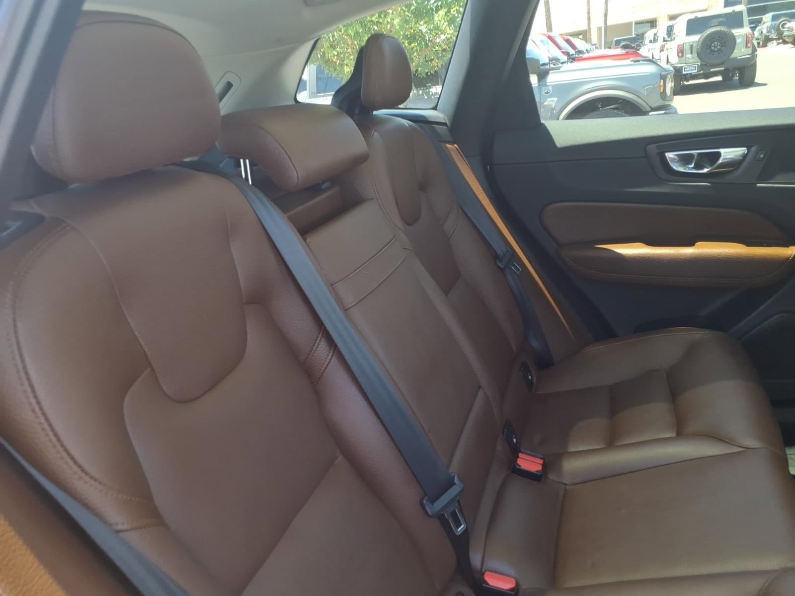 Used 2019 Volvo XC60 T5 Momentum w/ Premium Package AWD/4WD image 15