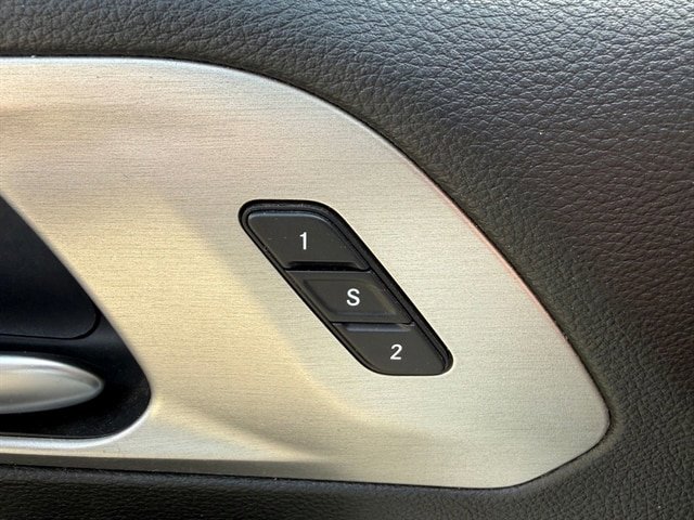 Used 2020 Chrysler Pacifica Touring-L AWD/4WD image 18