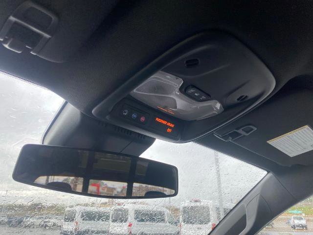 Used 2025 Chevrolet Colorado Trail Boss image 26