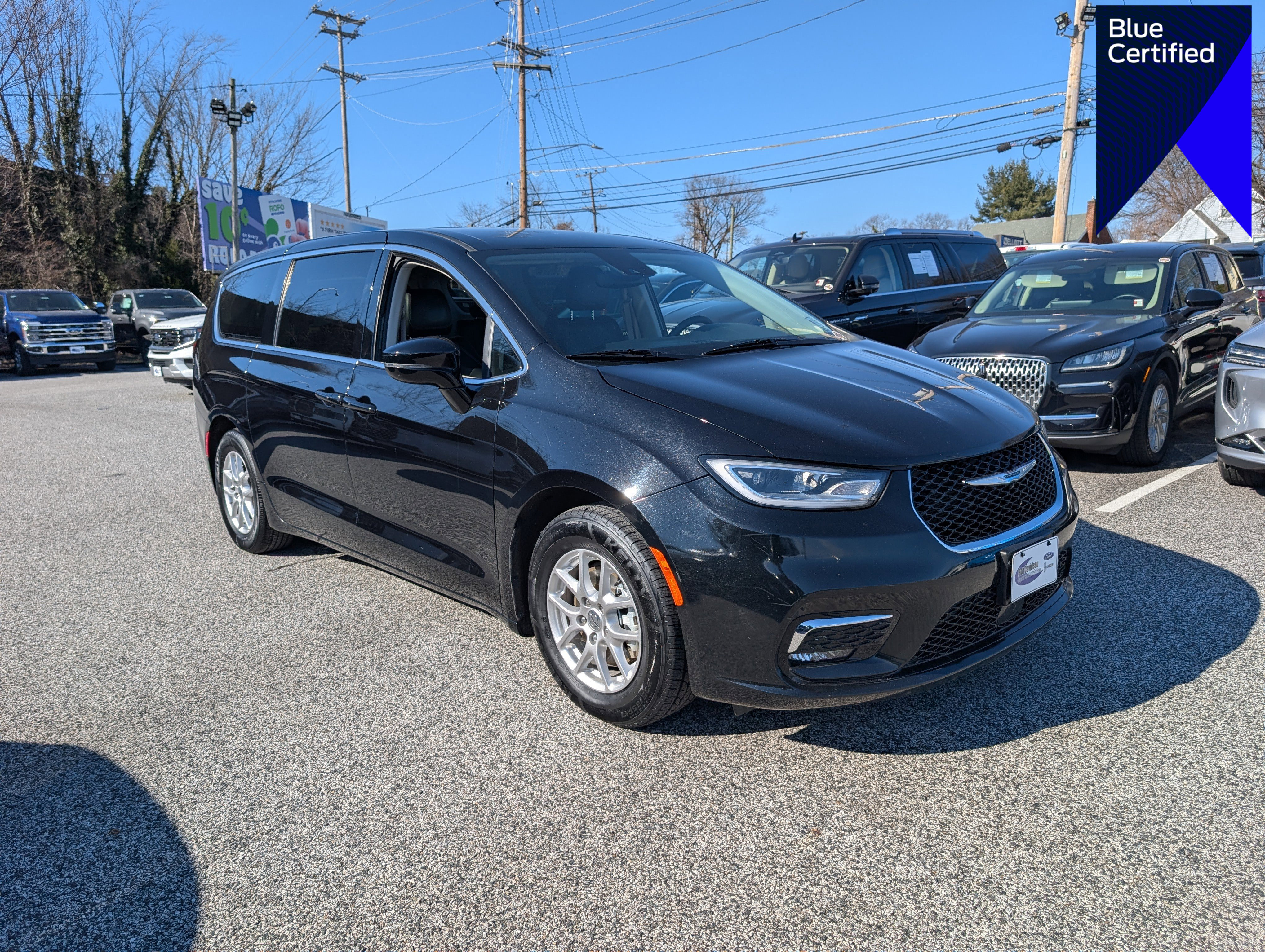 Used 2024 Chrysler Pacifica Touring-L