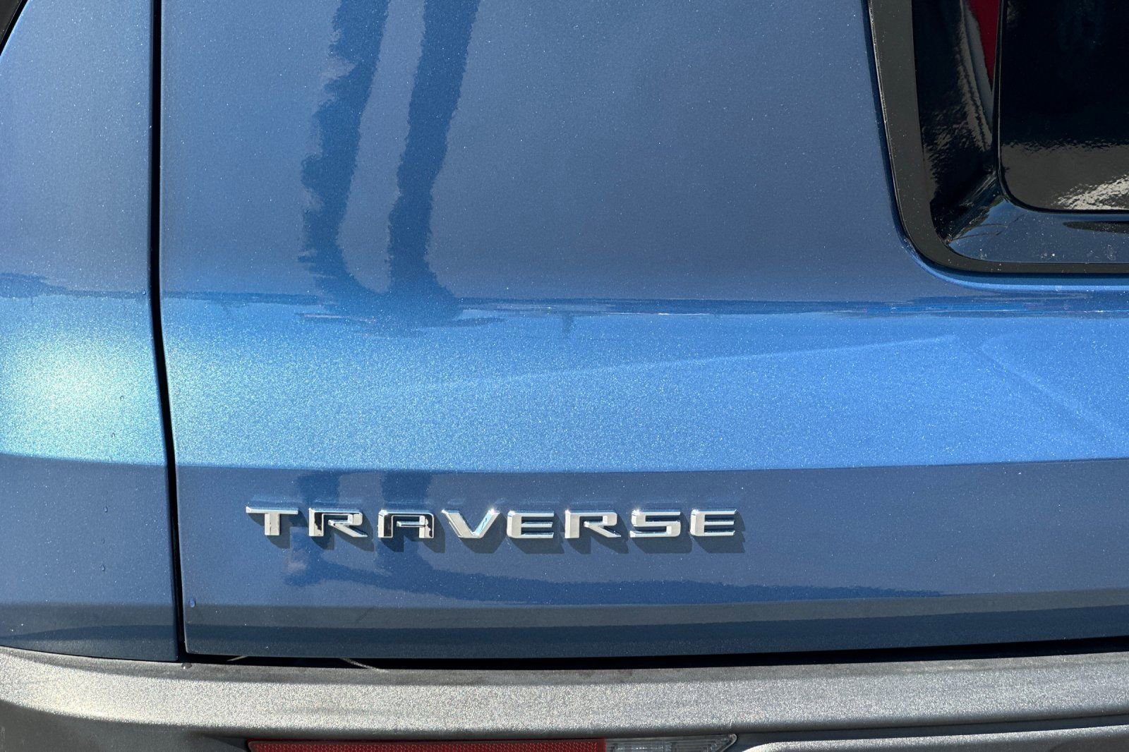 Used 2024 Chevrolet Traverse LT w/ Trailering Package image 30