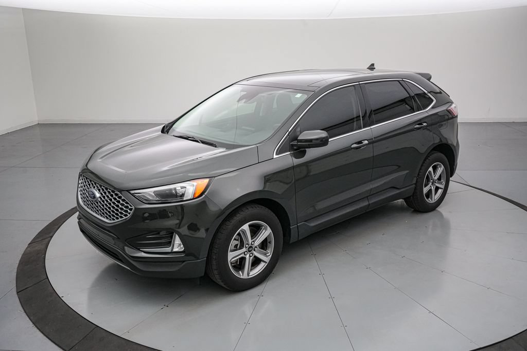 Certified 2024 Ford Edge SEL w/ Convenience Package AWD/4WD image 8