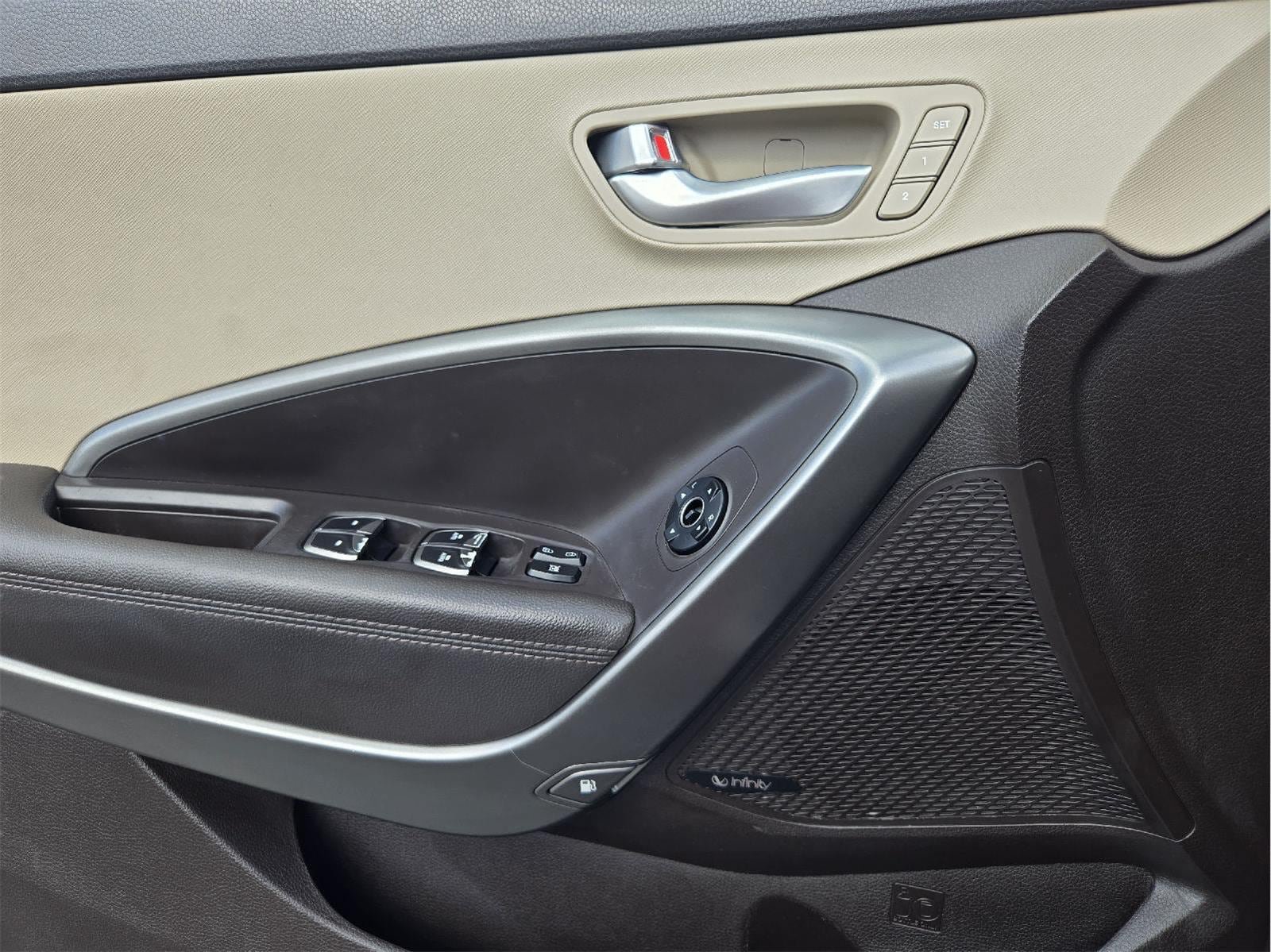 Used 2018 Hyundai Santa Fe FWD image 28