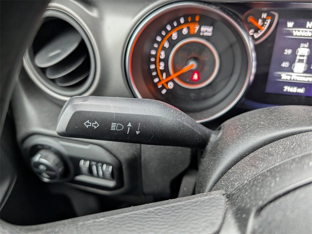 Used 2022 Jeep Gladiator Sport image 25