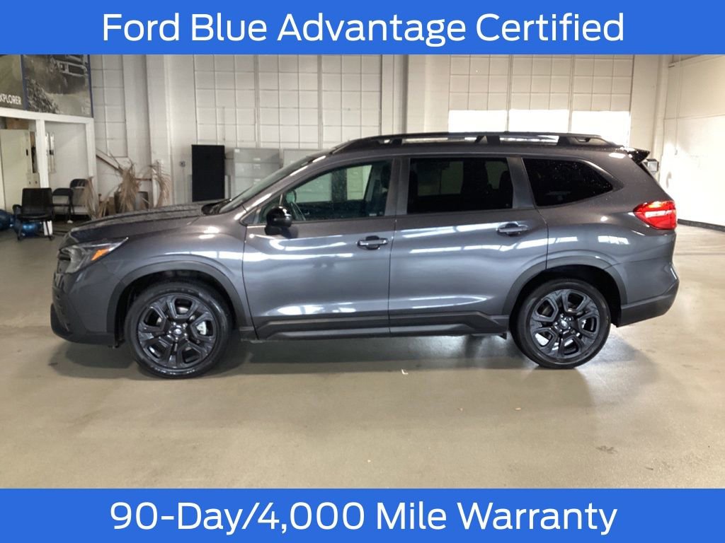Used 2023 Subaru Ascent Onyx Edition image 3