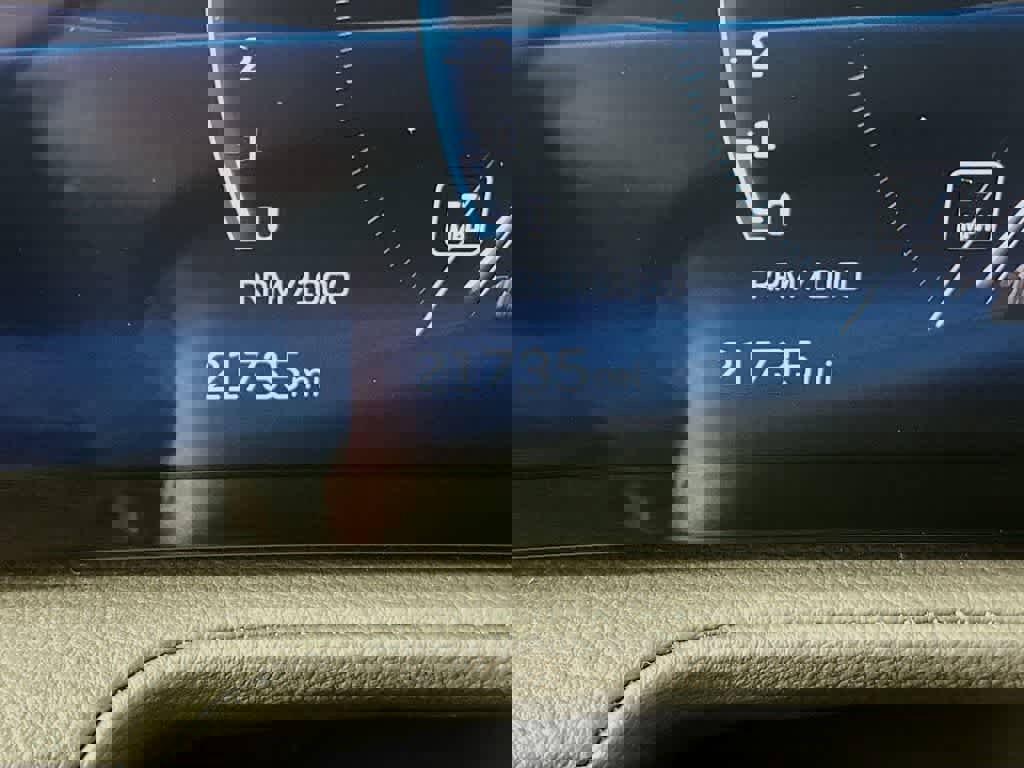 Used 2025 Cadillac XT4 Premium Luxury image 23