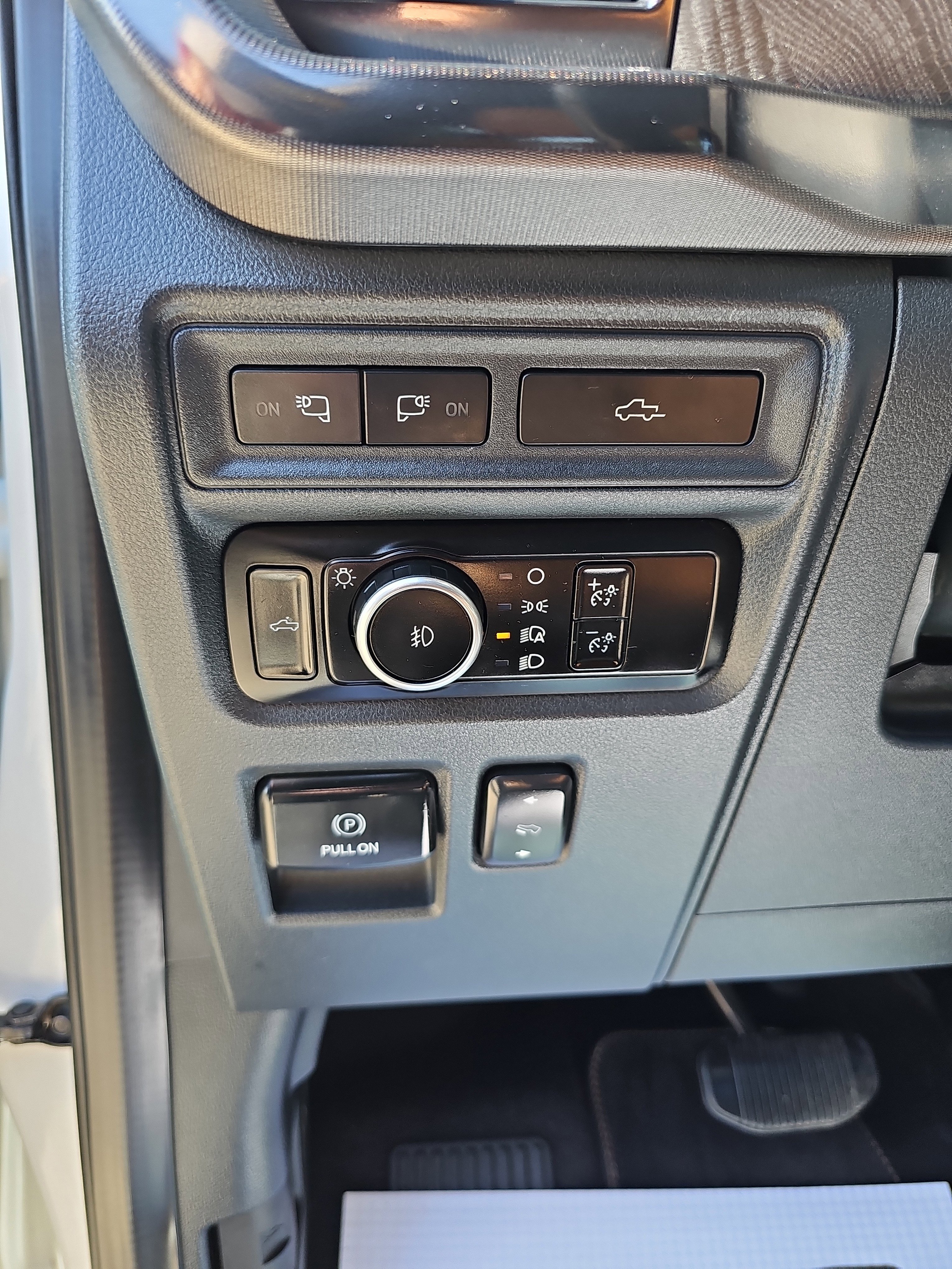 Certified 2023 Ford F150 Platinum w/ Equipment Group 701A High AWD/4WD image 26