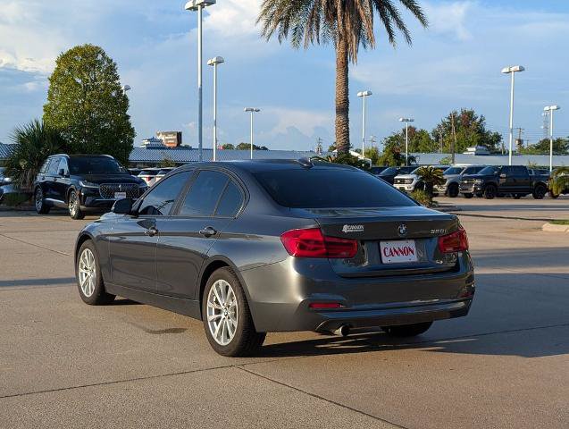 Used 2018 BMW 320i Sedan RWD image 3