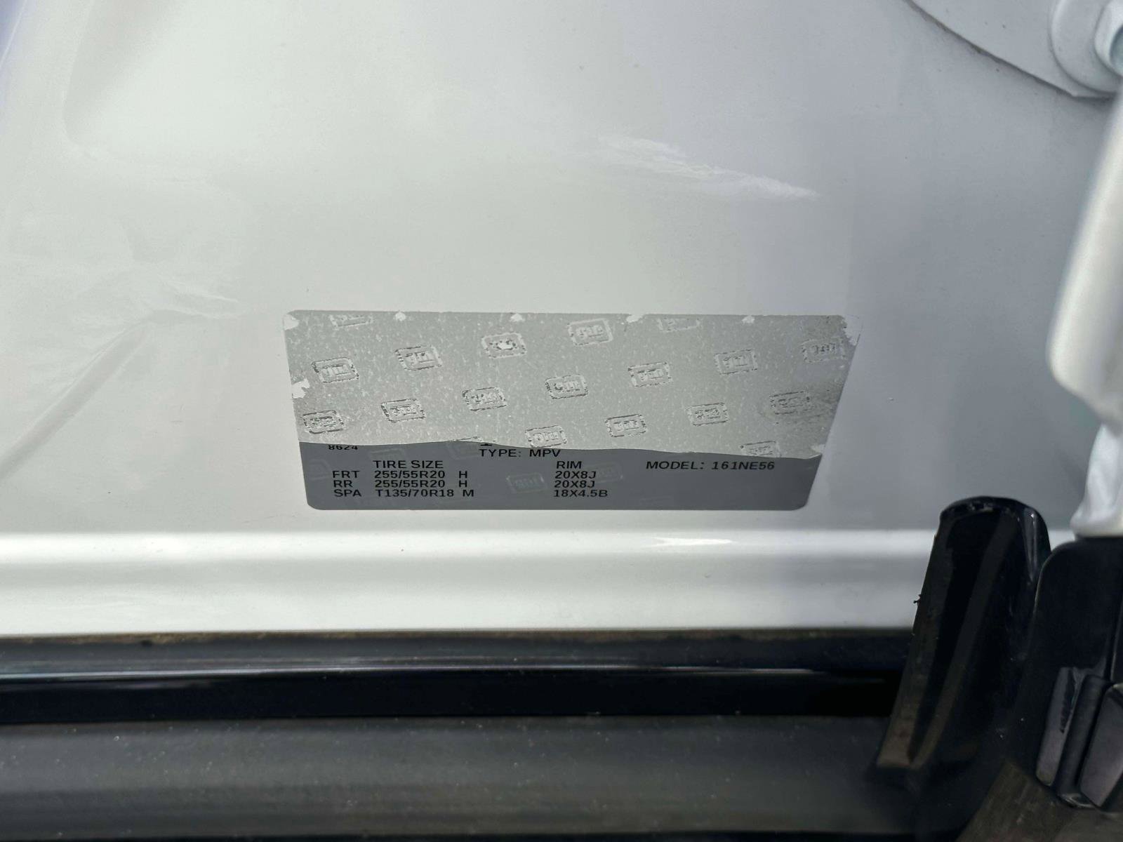 Used 2023 Chevrolet Traverse Premier w/ Redline Edition image 18