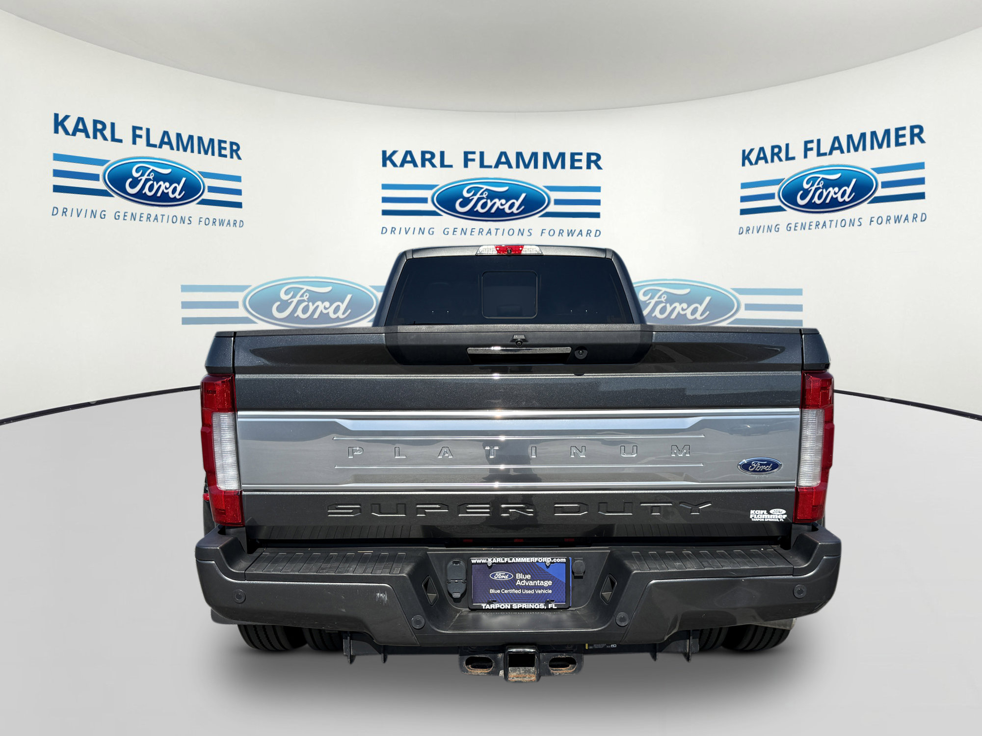 Certified 2018 Ford F450 Platinum w/ Platinum Ultimate Package image 4