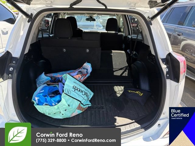 Used 2018 Toyota RAV4 XLE w/ Convenience Package AWD/4WD image 9