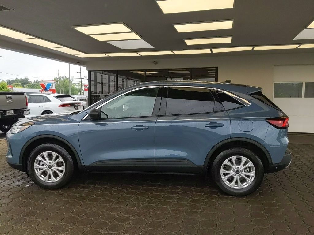 Certified 2024 Ford Escape Active AWD/4WD image 11