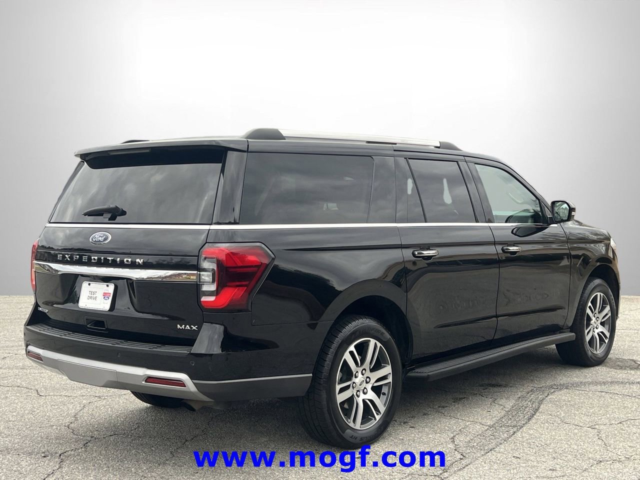 Certified 2024 Ford Expedition Max Limited image 3