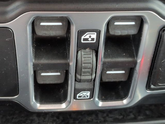 Used 2020 Jeep Wrangler Unlimited Sport S AWD/4WD image 22