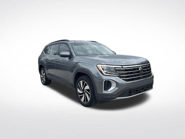 Used 2024 Volkswagen Atlas SE FWD image 2