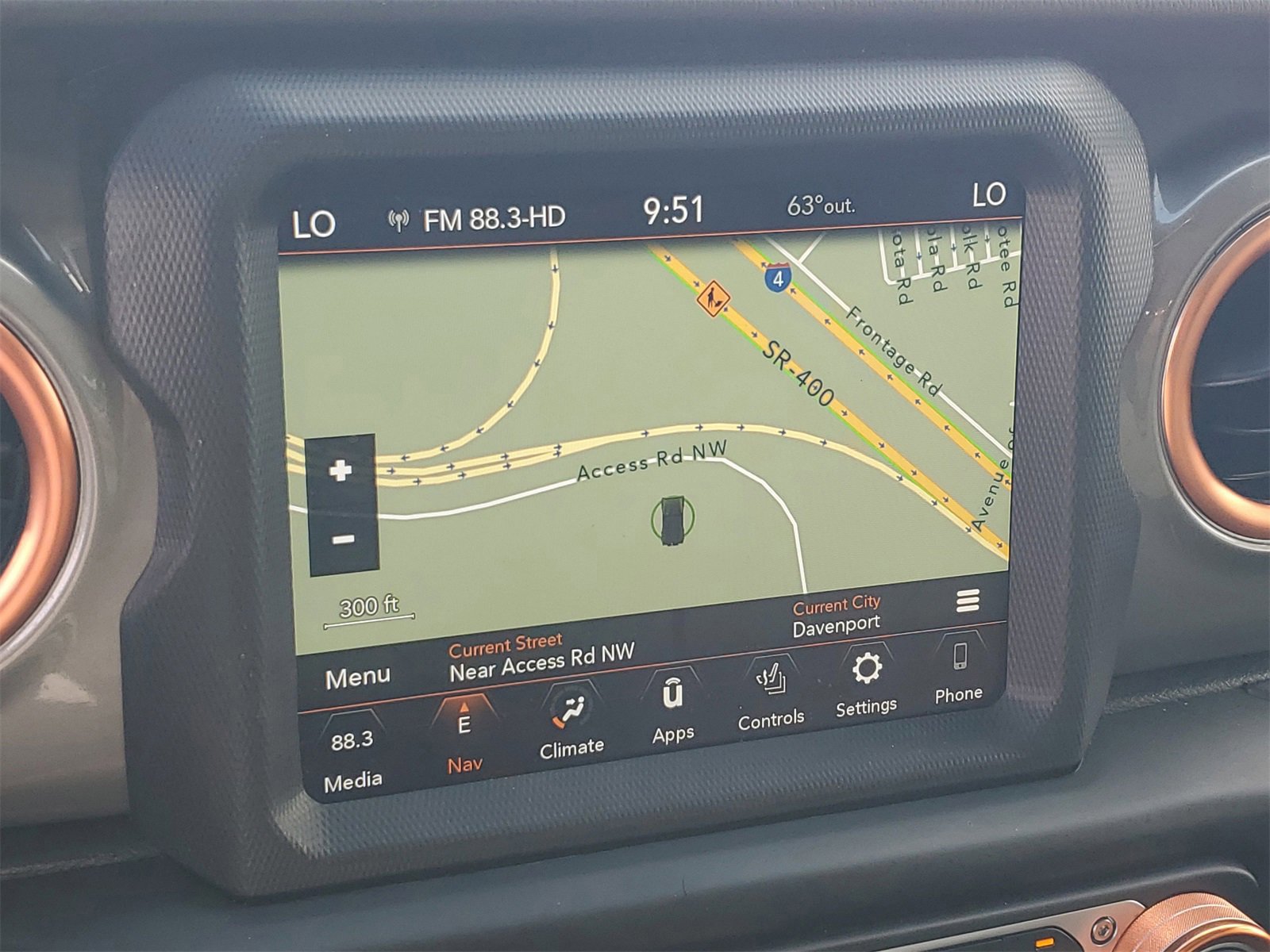 Used 2022 Jeep Wrangler Unlimited Sahara w/ Cold Weather Group image 22