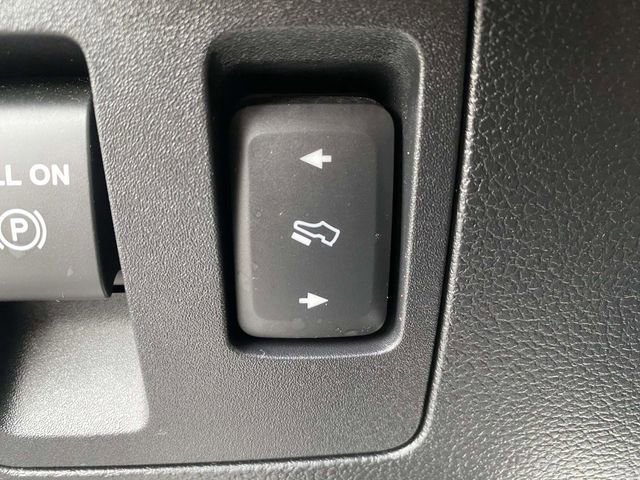 Certified 2019 Ford F150 XLT w/ Equipment Group 302A Luxury image 33