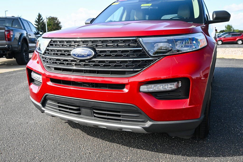 Certified 2023 Ford Explorer XLT w/ Equipment Group 202A image 2