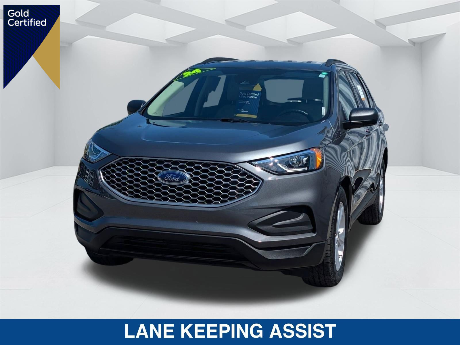 Certified 2024 Ford Edge SE image 1