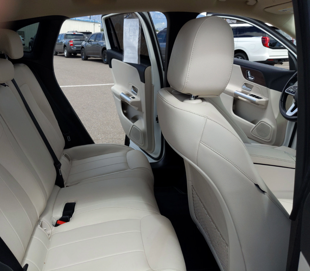 Used 2022 Mercedes-Benz GLA 250 4MATIC image 19