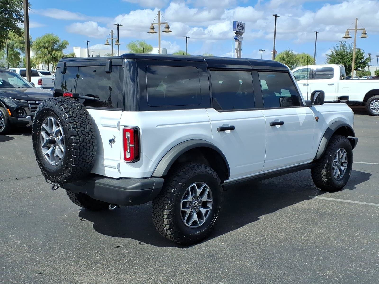 Certified 2025 Ford Bronco Badlands AWD/4WD image 6