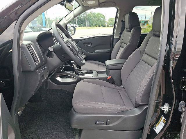 Used 2024 Nissan Frontier SV AWD/4WD image 13