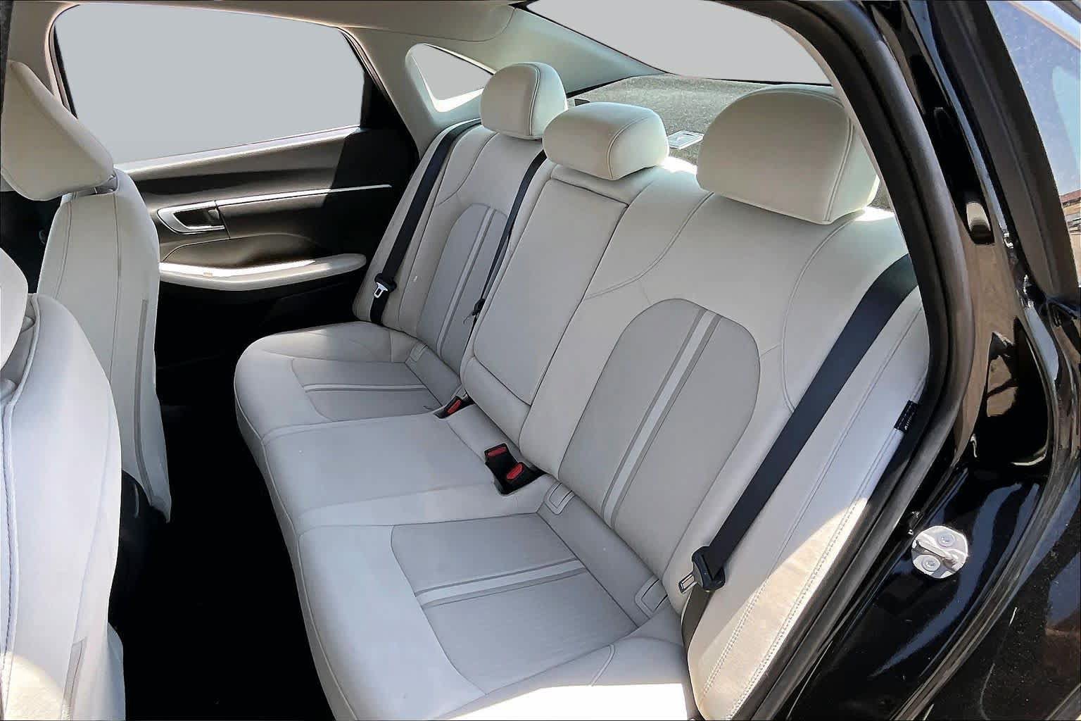 Used 2025 Hyundai Sonata SEL FWD image 19