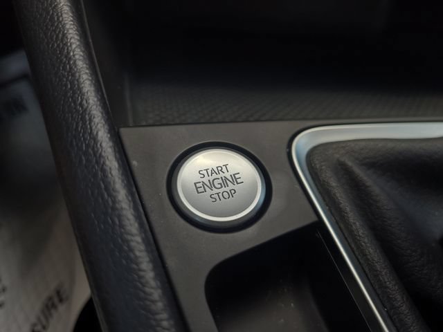 Used 2023 Volkswagen Jetta SE FWD image 28