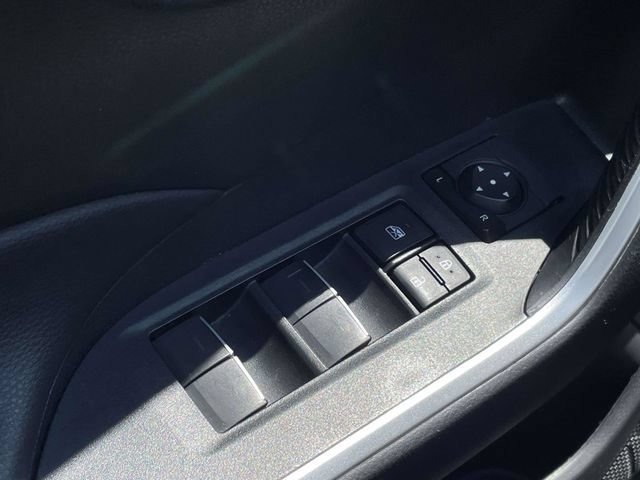 Used 2024 Toyota RAV4 XLE FWD image 10