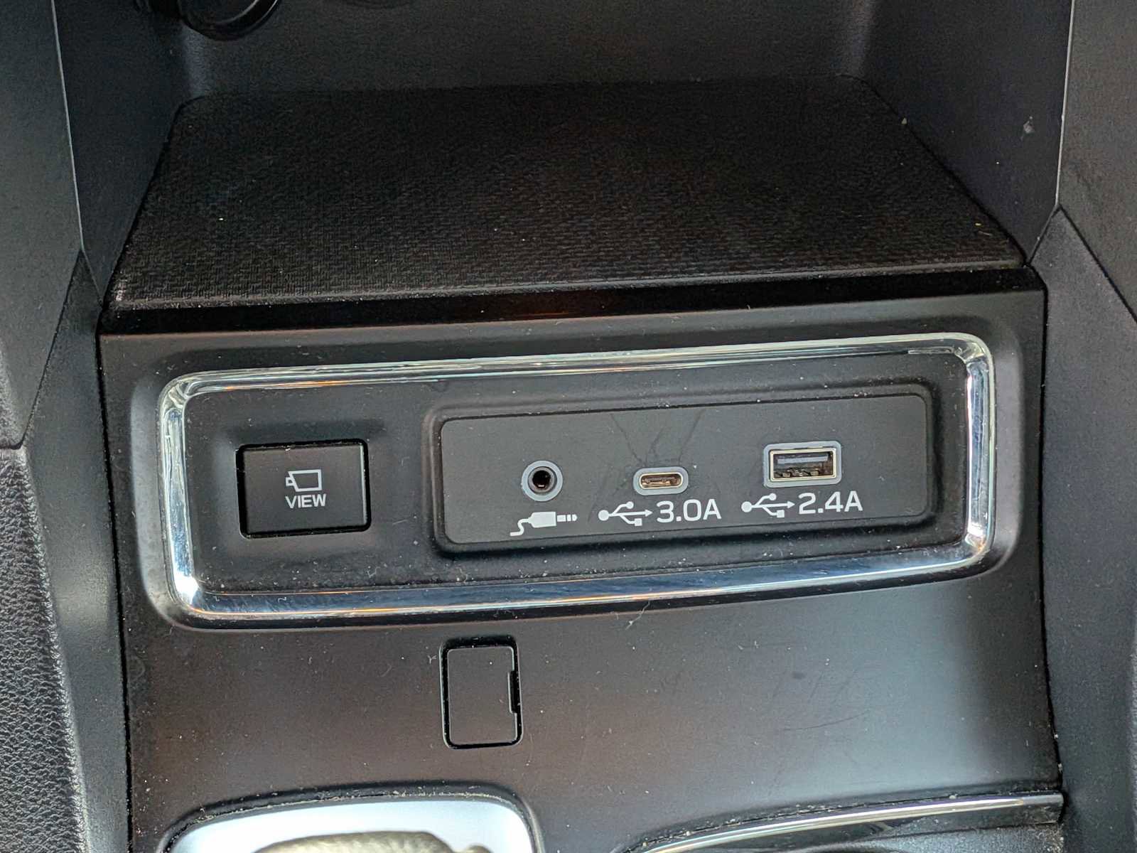 Used 2024 Subaru Ascent Limited w/ Technology Package AWD/4WD image 31