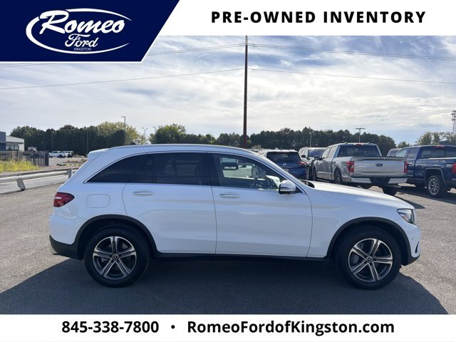 Used 2018 Mercedes-Benz GLC 300 4MATIC image 4