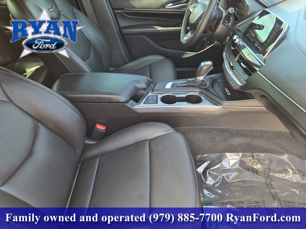 Used 2021 Cadillac CT4 Premium Luxury RWD image 9