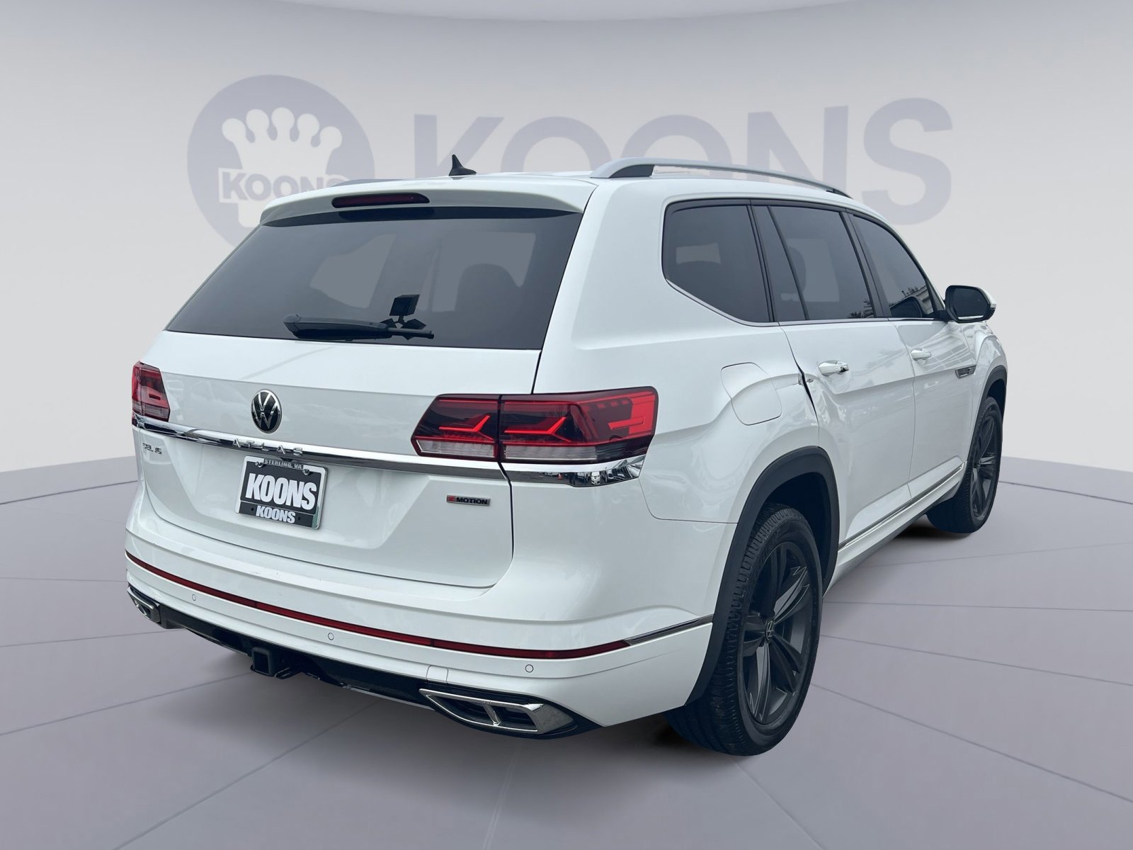 Used 2022 Volkswagen Atlas SEL R-Line image 5