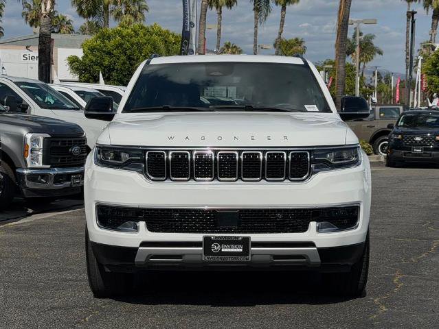 Used 2024 Jeep Wagoneer Series II w/ Flexible Seating Group RWD image 3