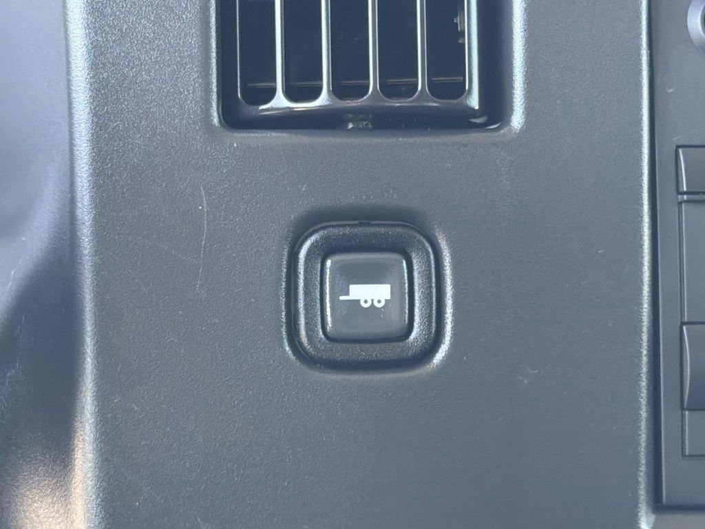 Used 2024 GMC Savana 2500 w/ Driver Convenience Package image 14