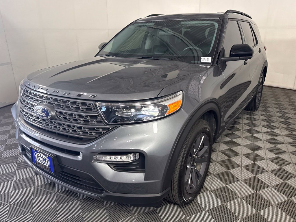 Certified 2024 Ford Explorer XLT w/ Equipment Group 202A AWD/4WD image 5