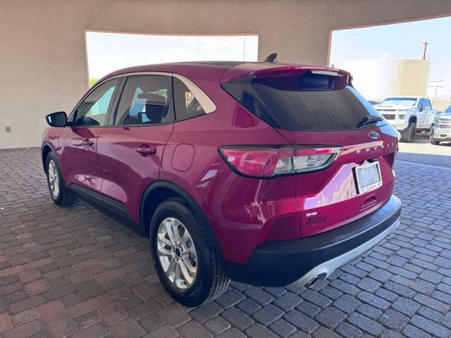 Certified 2021 Ford Escape SE w/ Convenience Package FWD image 3