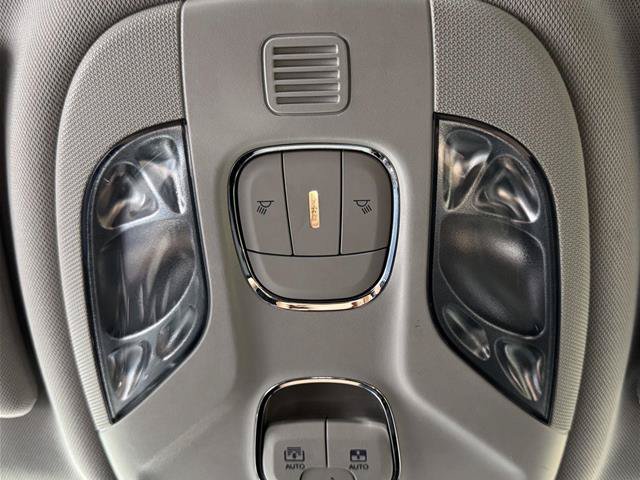 Used 2019 Jeep Compass Limited w/ Safety & Security Group AWD/4WD image 32