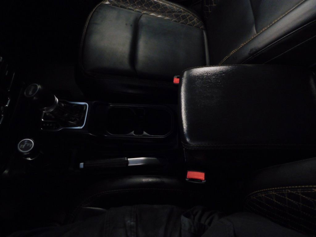 Used 2022 Jeep Wrangler Unlimited Sahara image 24