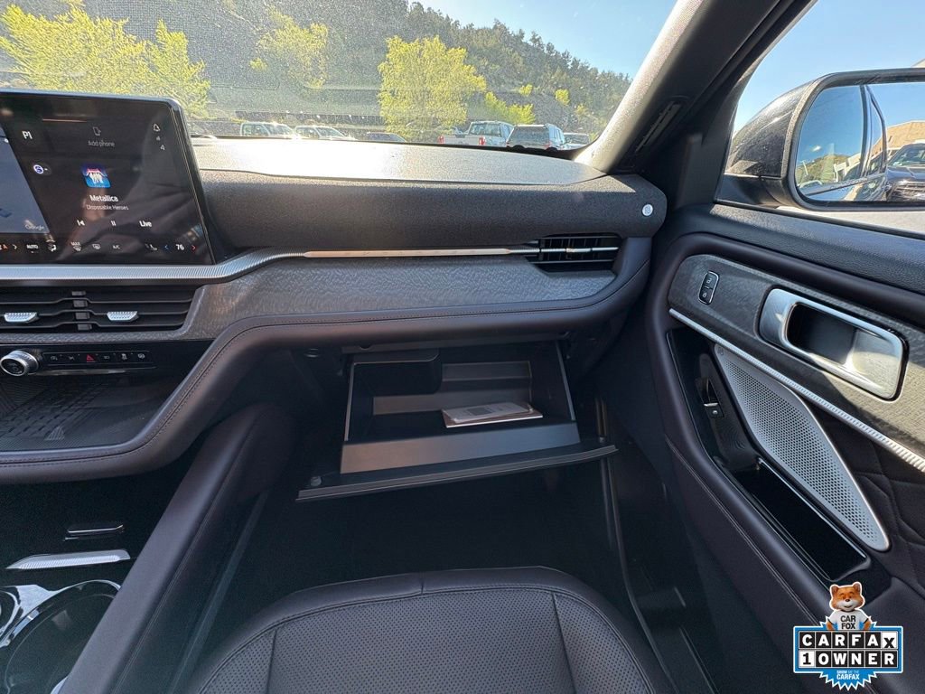 Certified 2025 Ford Explorer Platinum w/ LUX Leather Package AWD/4WD image 23