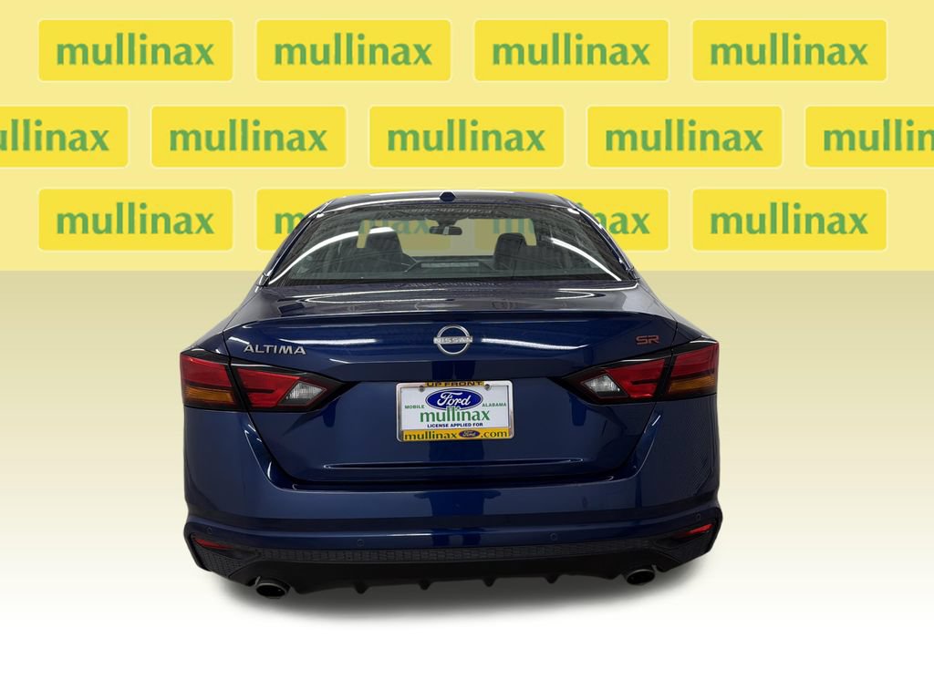 Used 2024 Nissan Altima 2.5 SR FWD image 7