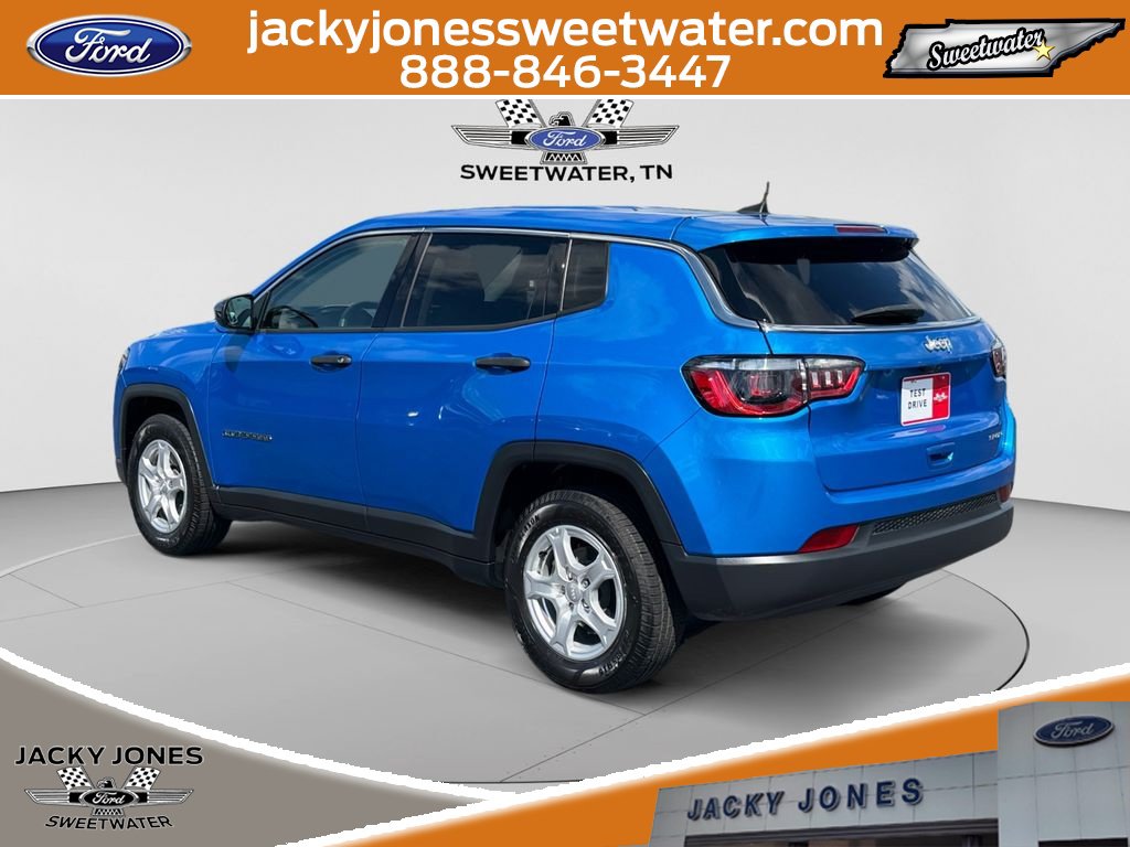 Used 2022 Jeep Compass Sport FWD image 3